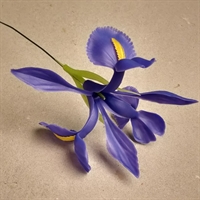 lilla iris med gule støvdrager gammel kunstig plastik blomst genbrug